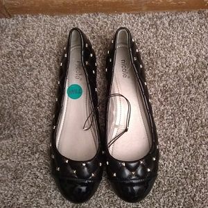 *Final Sell Price* Flat Shoes